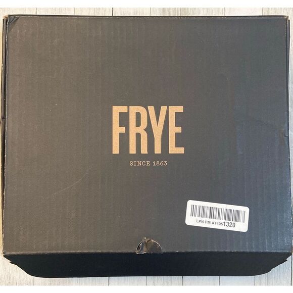 New in Box Frye Jessica Studded Clog Mule Black Women Size 8.5 M *Beautiful* - Picture 8 of 12